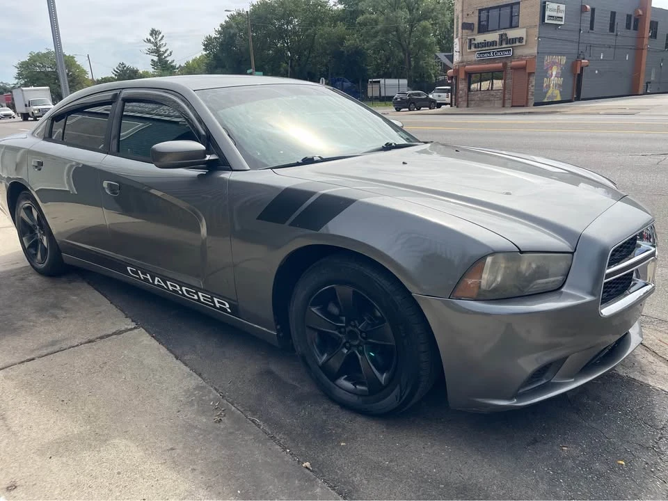 2012 Dodge Charger 7th Gen - Image 2 of 12