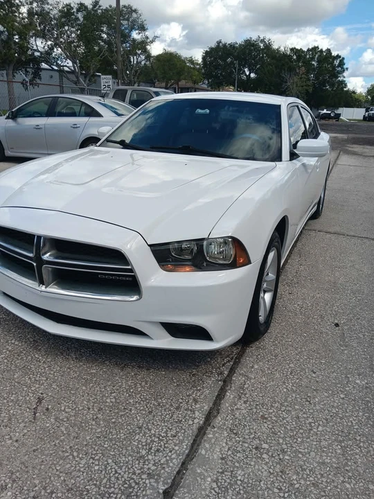 2012 Dodge Charger 7th Gen - Image 2 of 7