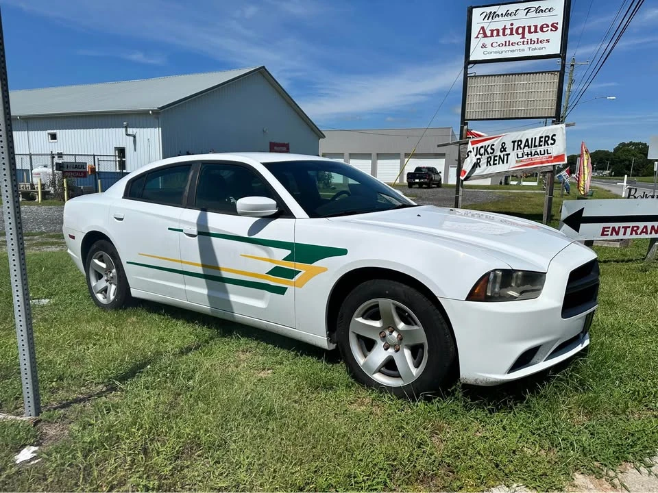 2012 Dodge Charger 7th Gen - Image 2 of 11