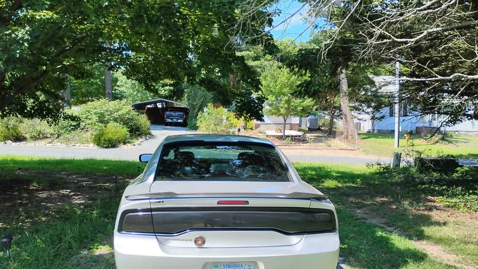 2012 Dodge Charger 7th Gen - Image 2 of 11