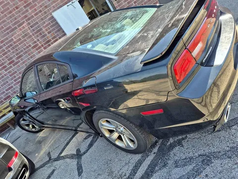 2012 Dodge Charger SE Sedan 4D