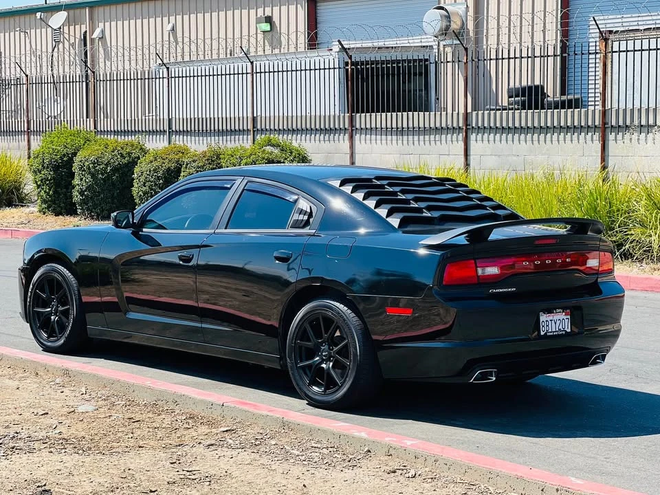 2012 Dodge Charger 7th Gen - Image 3 of 14