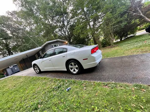 2012 Dodge Charger SE Sedan 4D