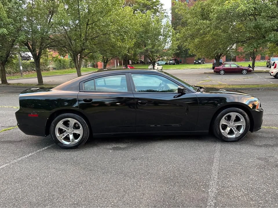 2012 Dodge Charger 7th Gen - Image 16 of 16