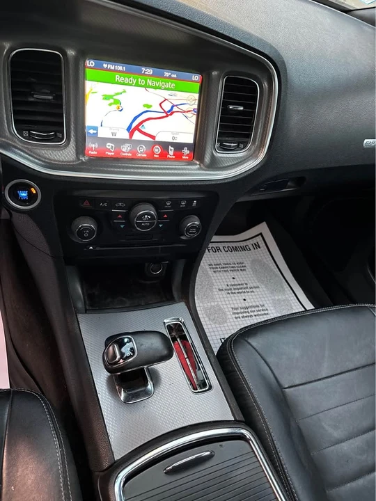 2012 Dodge Charger 7th Gen - Image 13 of 16
