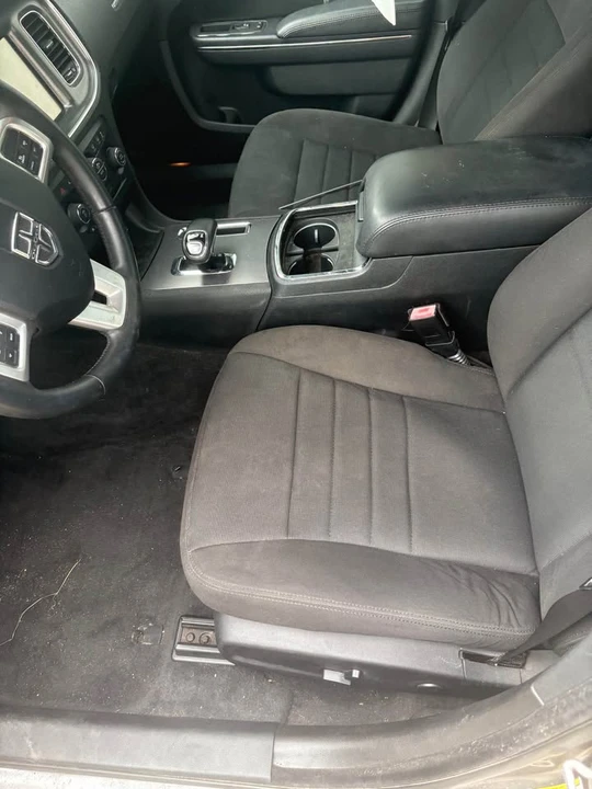 2012 Dodge Charger 7th Gen - Image 4 of 7
