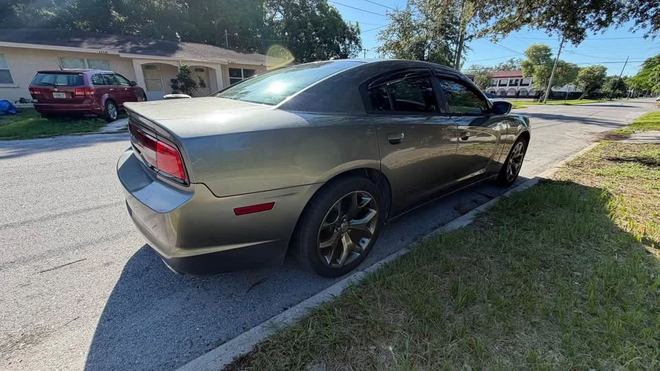 2012 Dodge Charger 7th Gen - Image 3 of 4