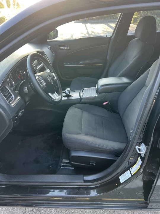 2012 Dodge Charger 7th Gen - Image 5 of 12