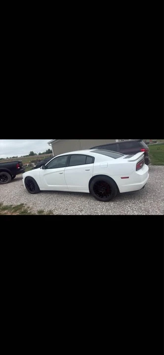 2012 Dodge Charger 7th Gen - Image 2 of 6