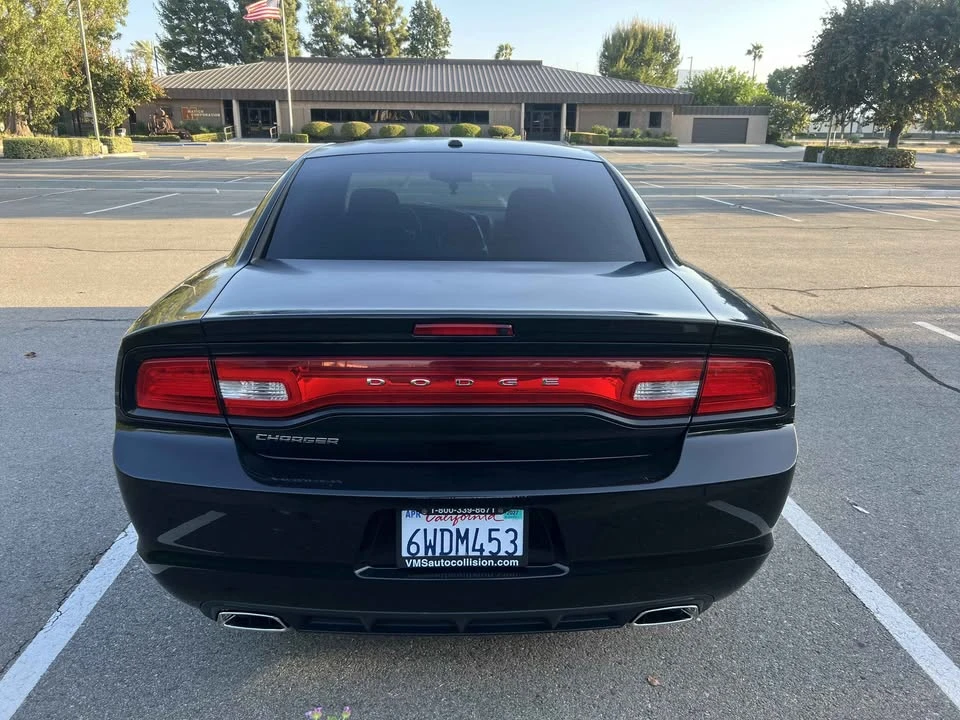 2012 Dodge Charger 7th Gen - Image 3 of 12