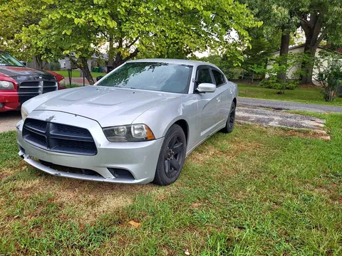 2012 Dodge Charger SE Sedan 4D