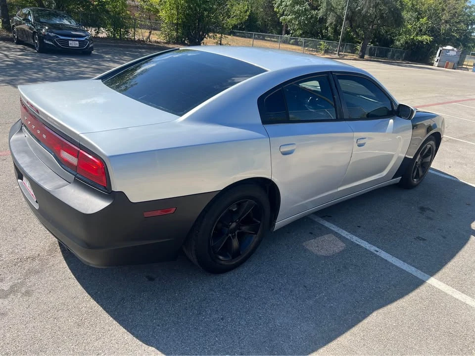 2012 Dodge Charger 7th Gen - Image 5 of 11