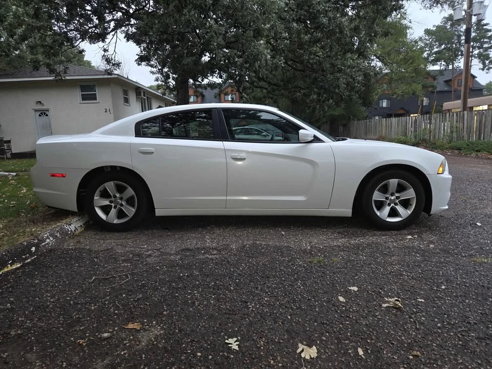 2012 Dodge Charger 7th Gen - Image 3 of 7