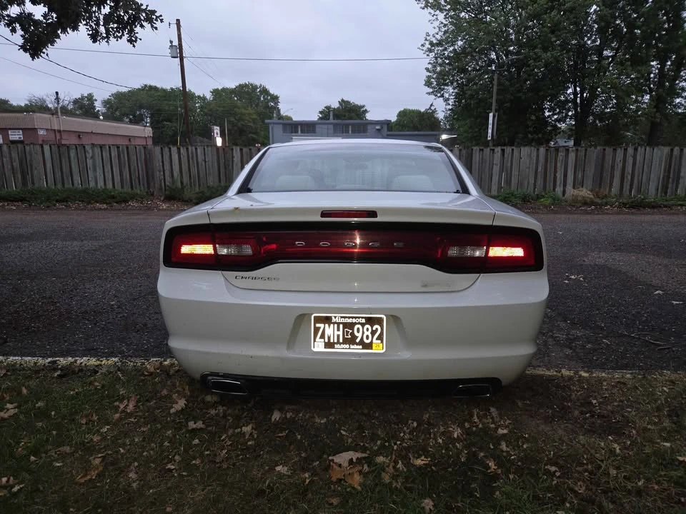 2012 Dodge Charger 7th Gen - Image 4 of 7