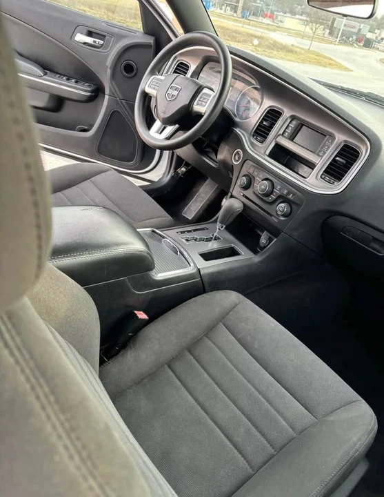 2012 Dodge Charger 7th Gen - Image 9 of 10