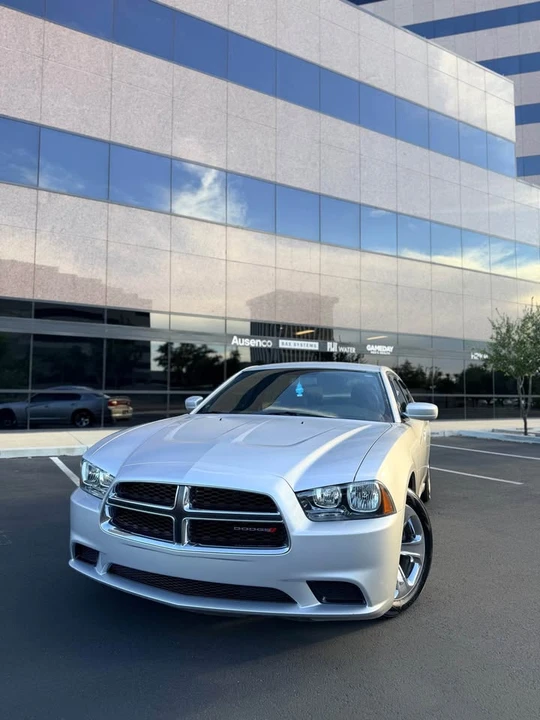 2012 Dodge Charger 7th Gen - Image 3 of 20