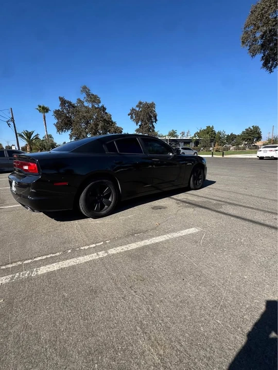 2012 Dodge Charger 7th Gen - Image 3 of 12