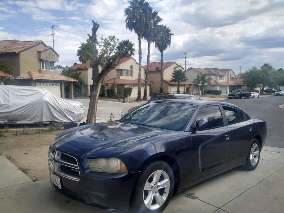 2012 Dodge Charger 7th Gen - Image 2 of 6