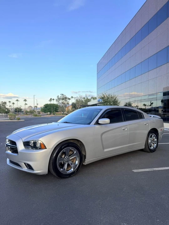 2012 Dodge Charger 7th Gen - Image 10 of 20