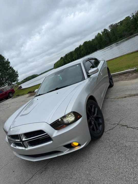 2012 Dodge Charger 7th Gen - Image 3 of 4