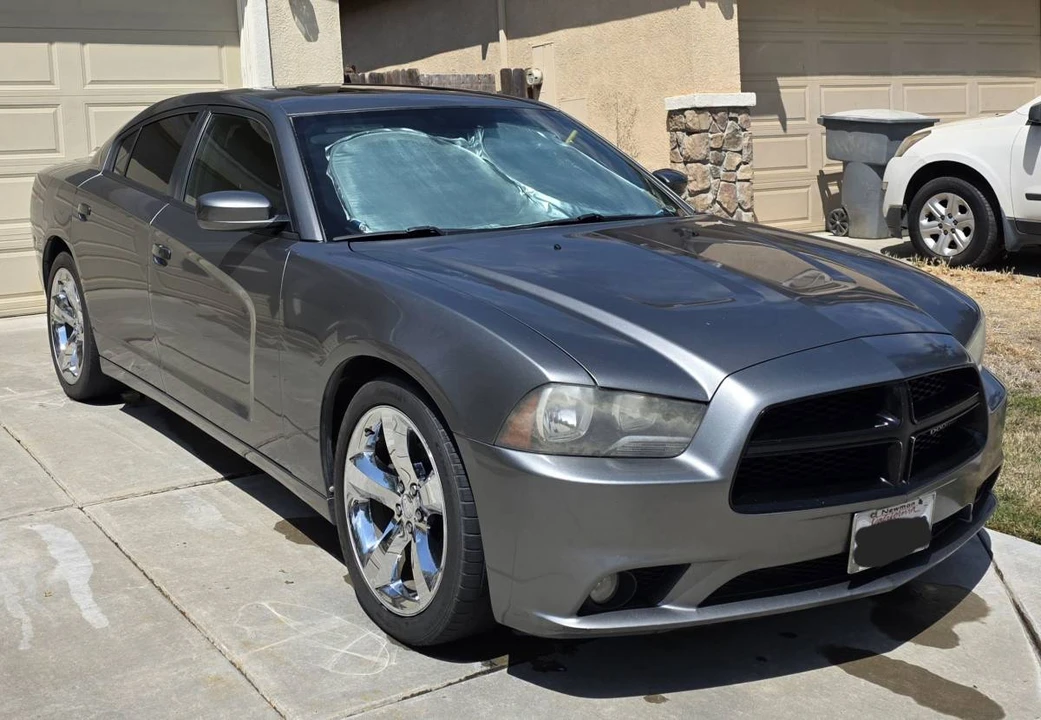 2012 Dodge Charger 7th Gen - Image 3 of 15