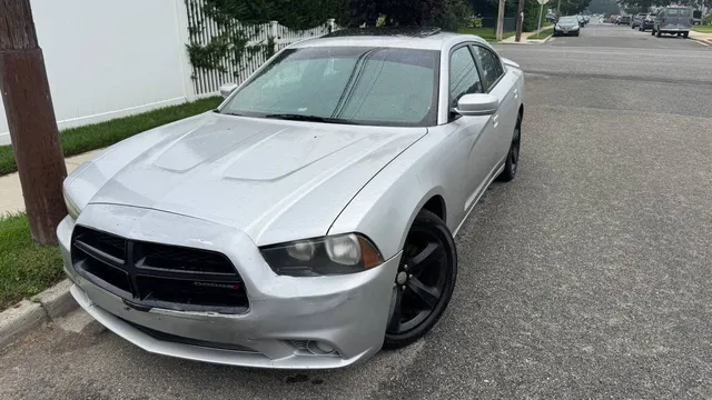 2012 Dodge Charger SXT