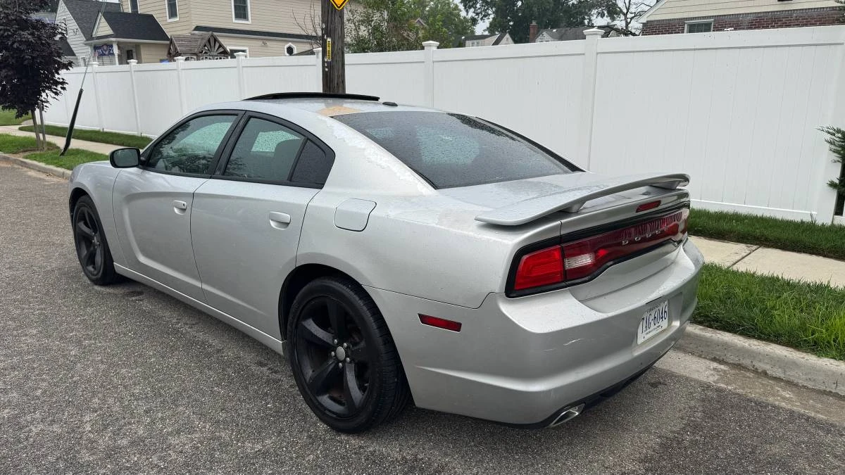 2012 Dodge Charger 7th Gen - Image 7 of 15