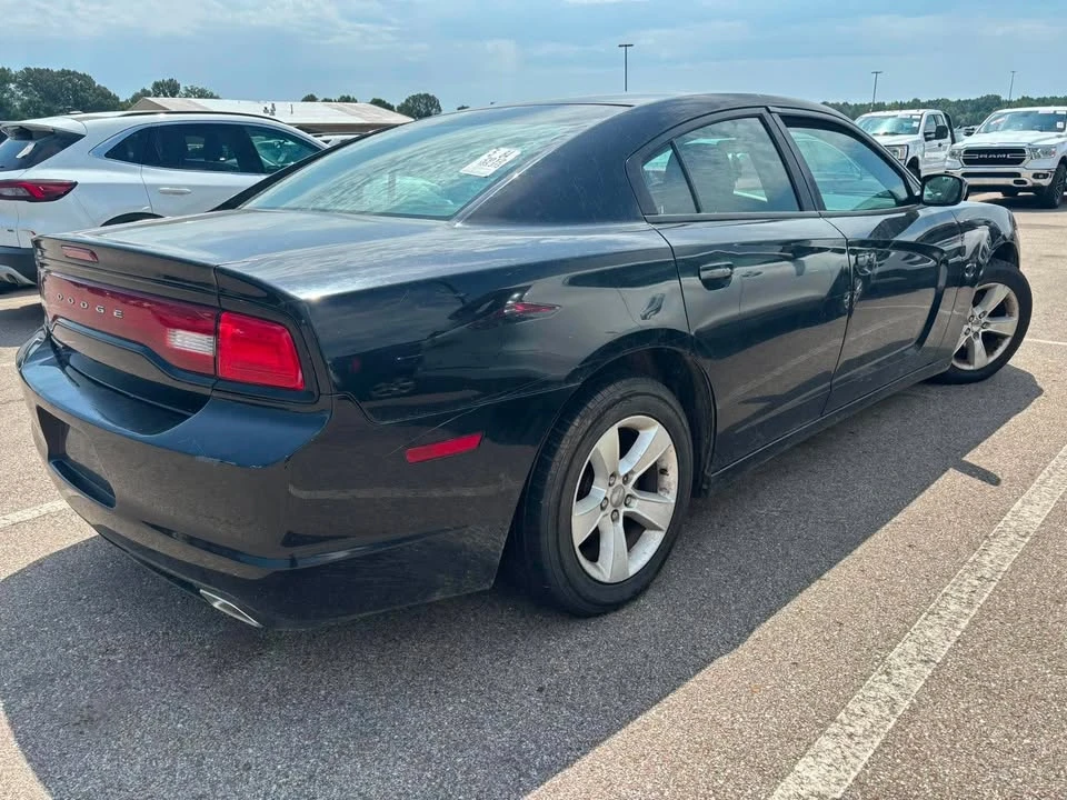 2012 Dodge Charger 7th Gen - Image 4 of 8