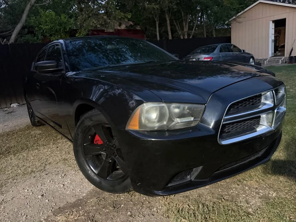 2012 Dodge Charger 7th Gen - Image 2 of 6
