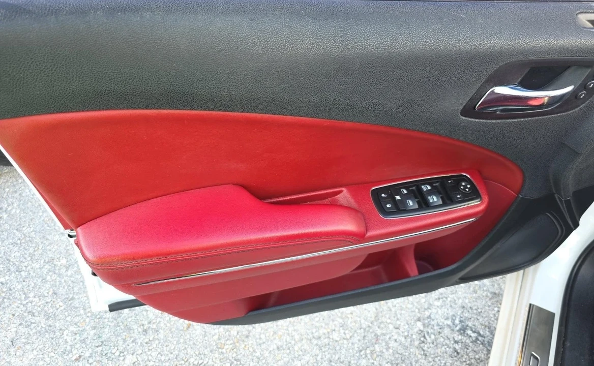 2012 Dodge Charger 6th Gen - Image 7 of 9