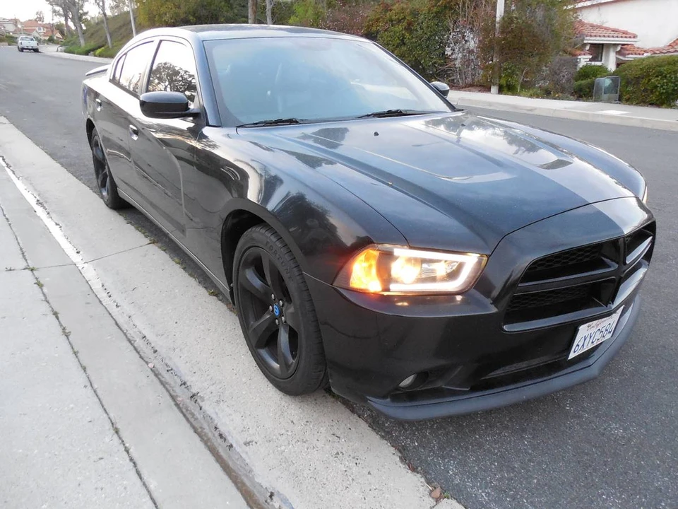 2012 Dodge Charger 7th Gen - Image 3 of 23