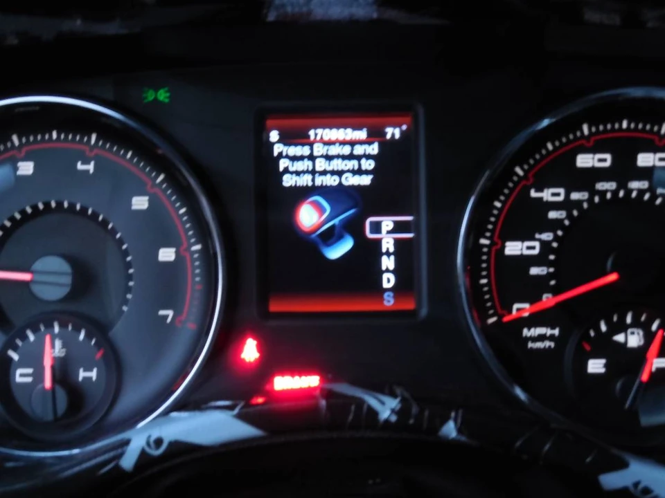 2012 Dodge Charger 7th Gen - Image 19 of 23