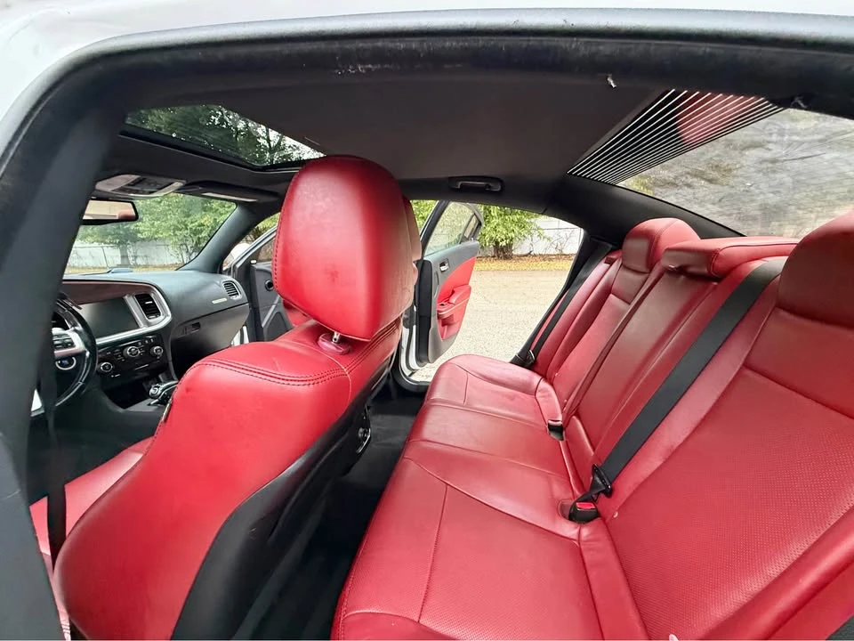 2012 Dodge Charger 7th Gen - Image 11 of 19