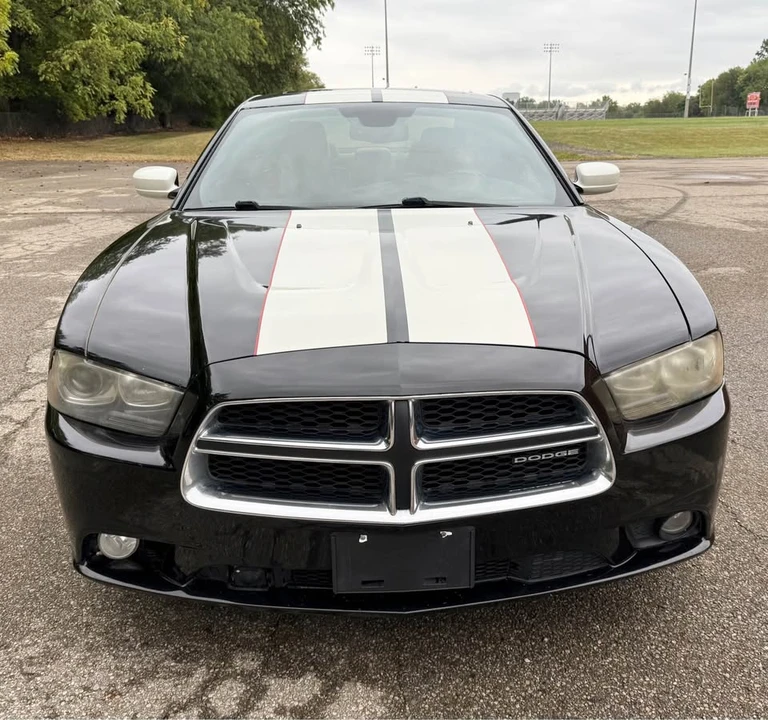2012 Dodge Charger 7th Gen - Image 9 of 19