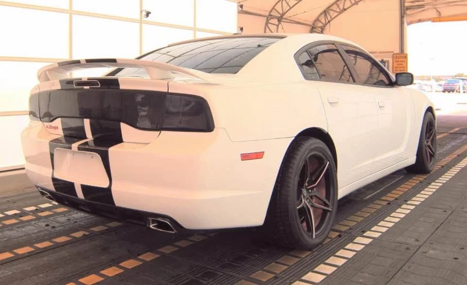 2012 Dodge Charger 7th Gen - Image 3 of 5