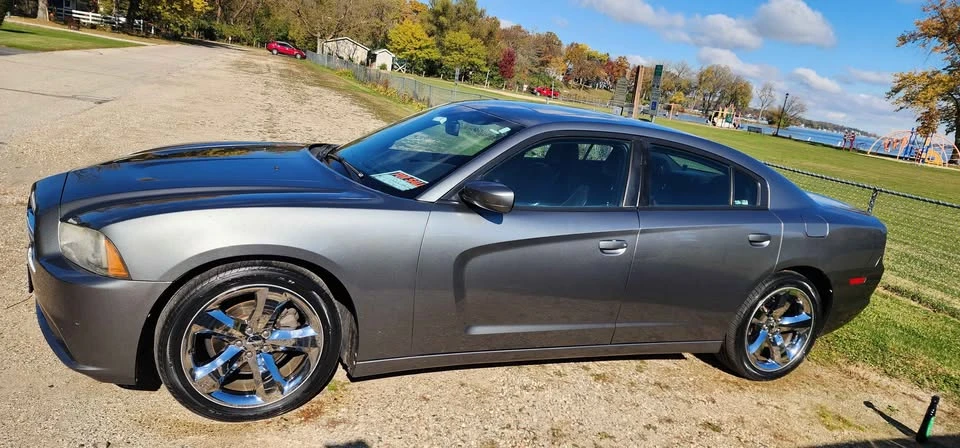 2012 Dodge Charger 7th Gen - Image 2 of 15