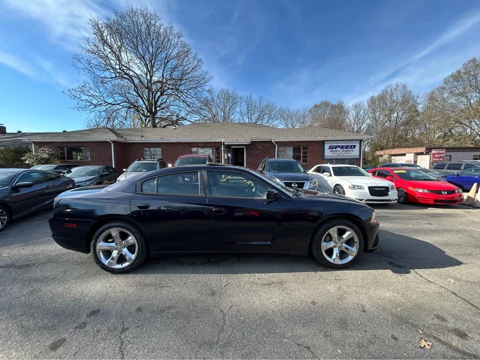 2012 Dodge Charger 7th Gen - Image 5 of 18
