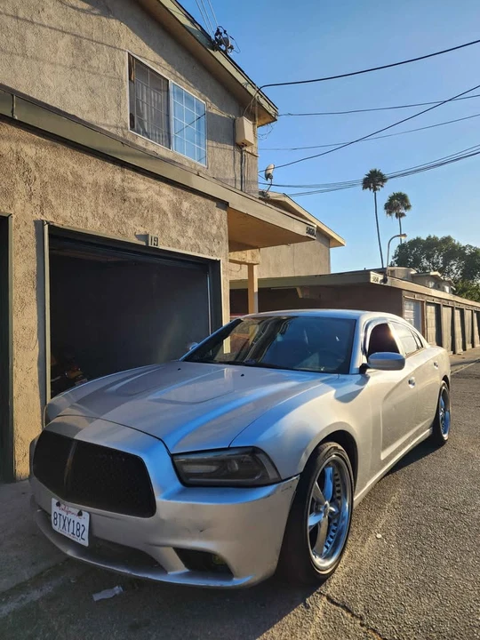 2012 Dodge Charger 7th Gen - Image 3 of 13