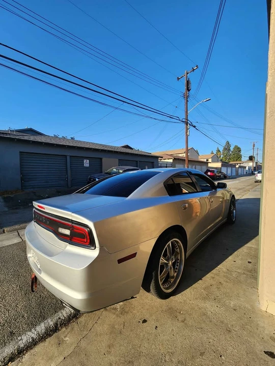 2012 Dodge Charger 7th Gen - Image 5 of 13