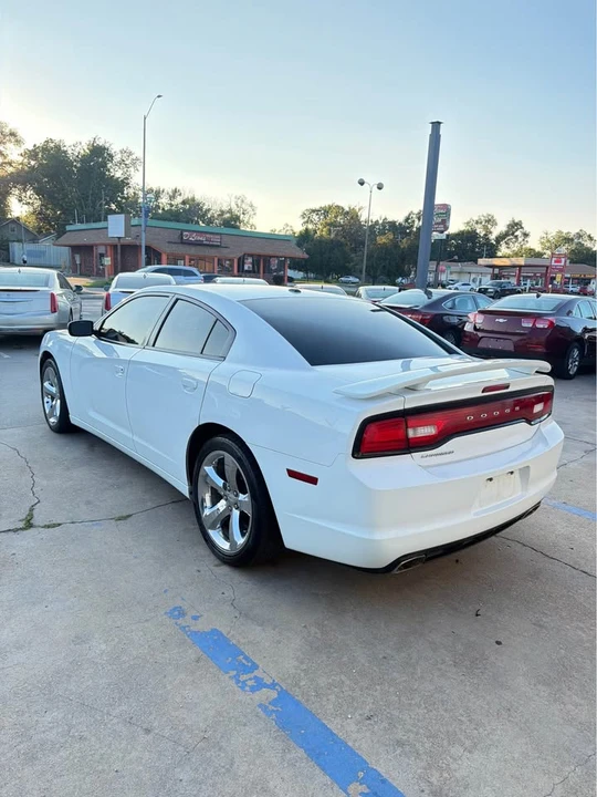 2012 Dodge Charger 7th Gen - Image 8 of 20