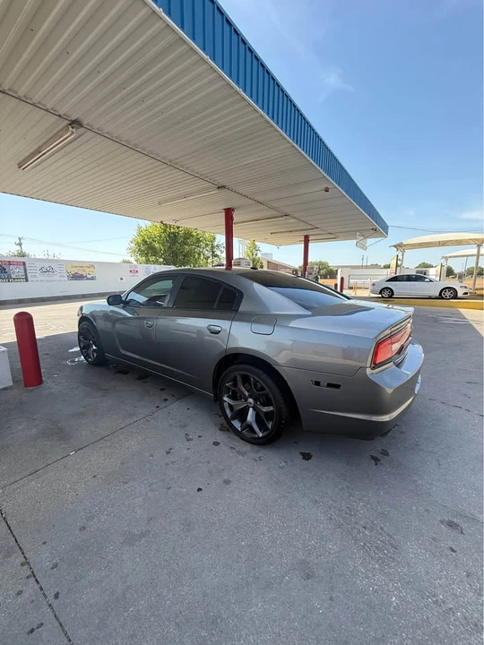 2012 Dodge Charger 7th Gen - Image 2 of 10