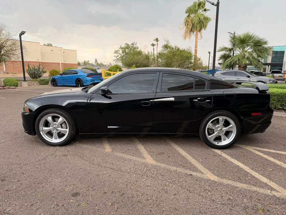 2012 Dodge Charger 7th Gen - Image 8 of 17