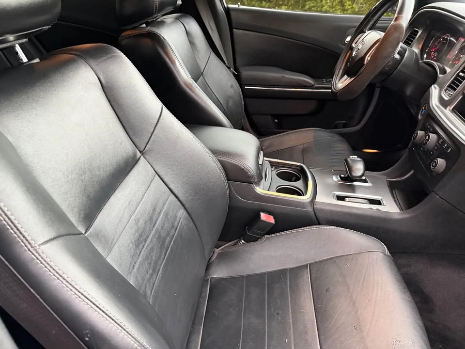 2012 Dodge Charger 7th Gen - Image 14 of 17