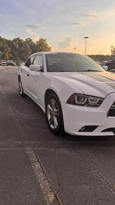 2012 Dodge Charger 7th Gen - Image 5 of 16