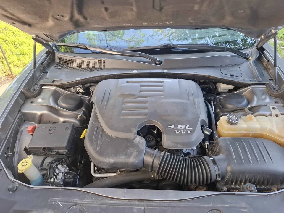 2012 Dodge Charger 7th Gen - Image 5 of 15