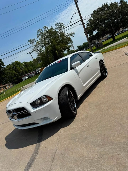 2012 Dodge Charger 7th Gen - Image 2 of 6