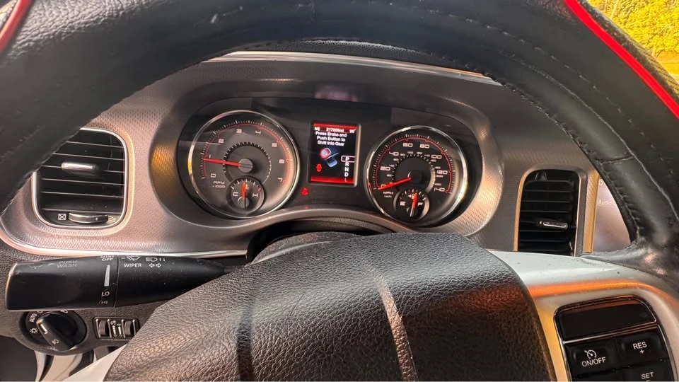 2012 Dodge Charger 7th Gen - Image 14 of 16