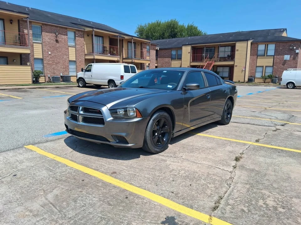 2012 Dodge Charger 7th Gen - Image 4 of 11