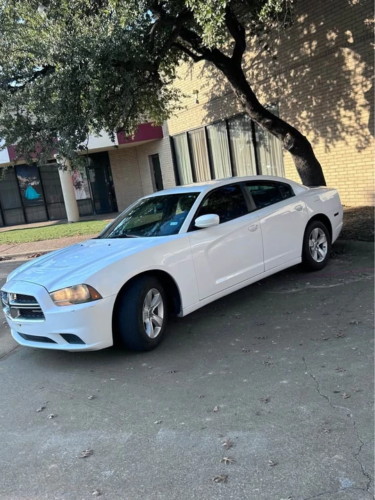 2012 Dodge Charger 7th Gen - Image 4 of 6