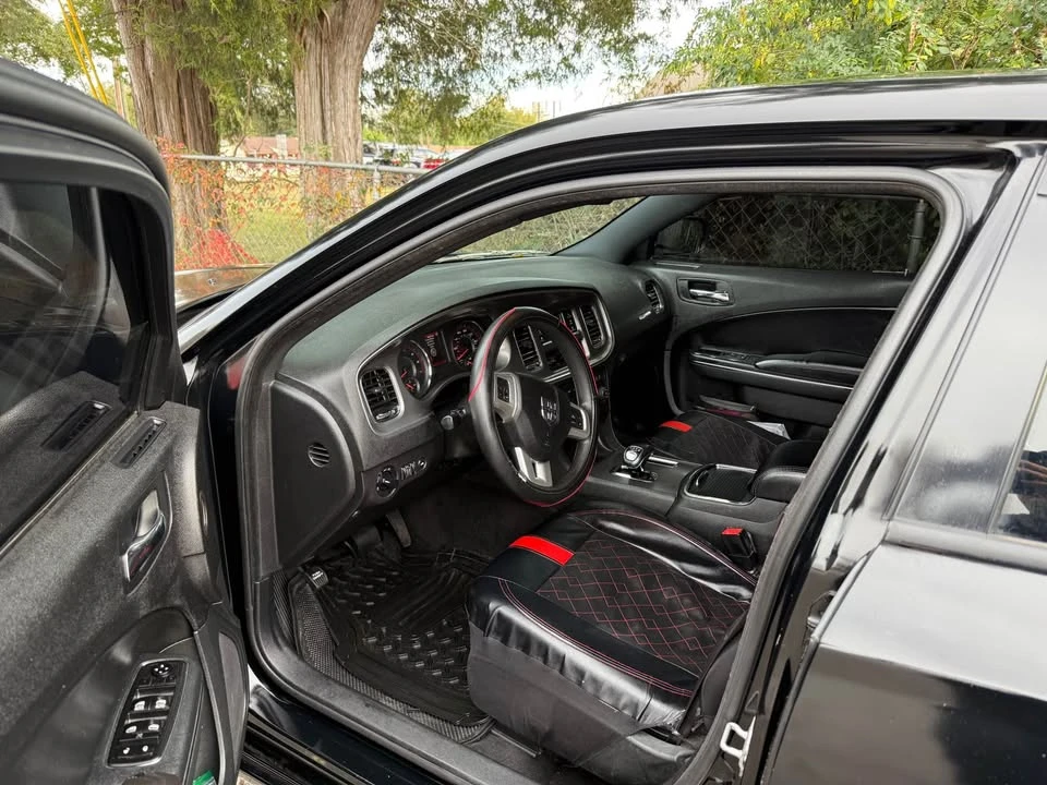 2012 Dodge Charger 7th Gen - Image 4 of 6